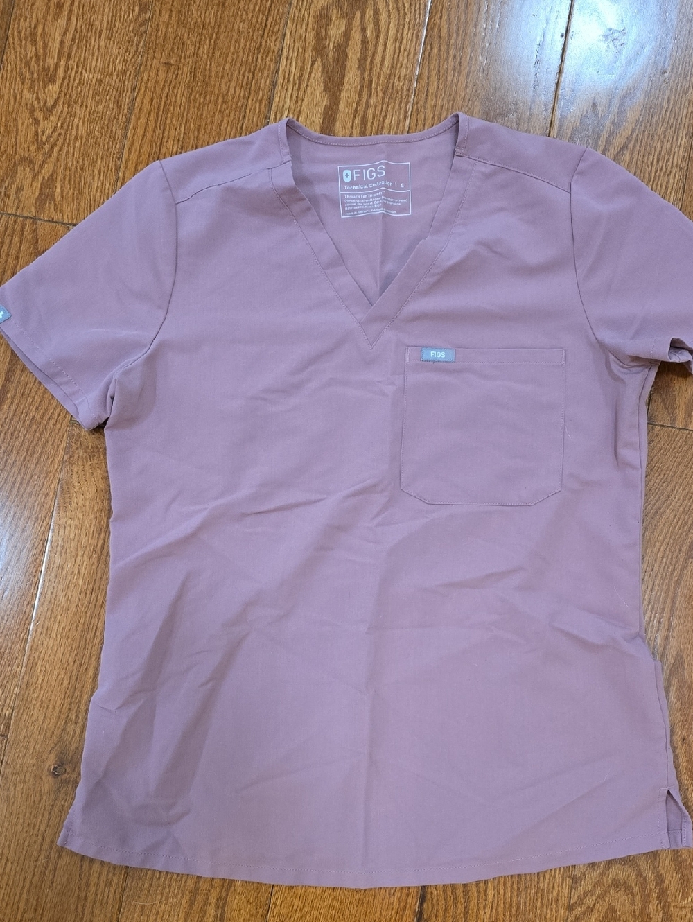 FIGS Catarina Scrub Top in Mauve Pink
